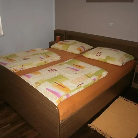 Ferienwohnung In Mit Grill, Terrasse Und Garten Apartament *